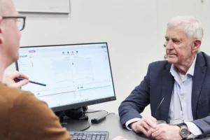 Høreapparatets pris: Alt du skal vide om tilskud, kvalitet og valg